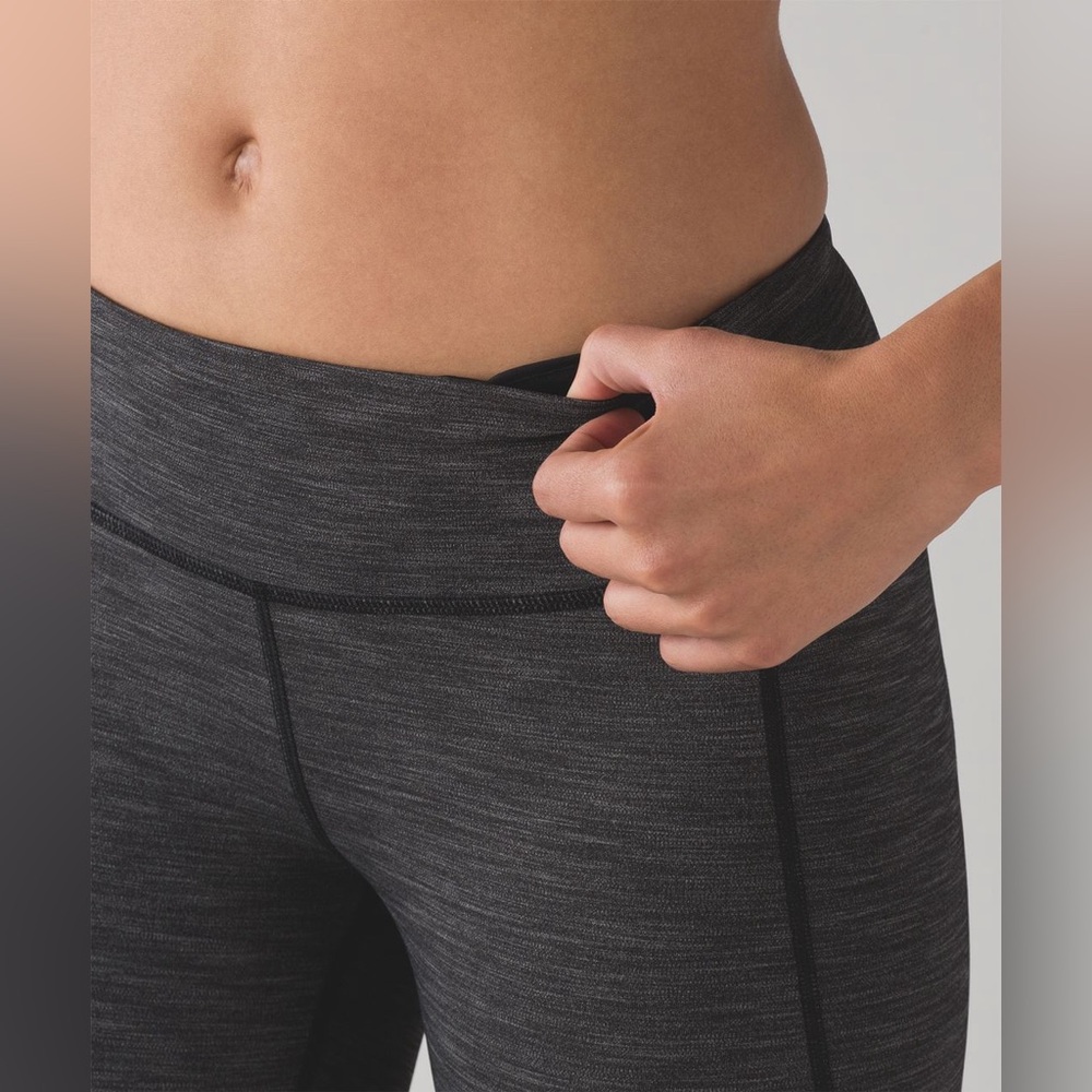 Lululemon On Track Tight - Picture 3 of 12